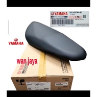Saddle seat seat seat Assy soul GT 125 2sx f4730 02 genuine original YGP