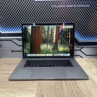 高階 Apple MacBook Pro  2018 15.4吋 2.6GHz i7 /16GB  DDR4 Ram/256GB SSD /顯卡：Redeon Pro 555X 4G/15.4inch