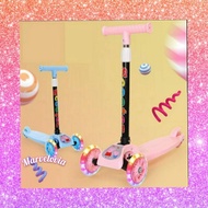 Marvelashop | (complete original box) KICKBOARD Children's Scooter with 3 Wheel Lights / Kickboard S