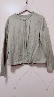 「包智能櫃」Muji淺豆綠外套