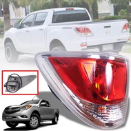 ไฟท้าย รุ่น มาสด้า MAZDA BT-50 BT50 PRO ปี 2012 - 2014 สีแดง ขอบโครเมี่ยม ข้างซ้าย 1 ดวง รวมชุดหลอดไฟ และสายไฟ