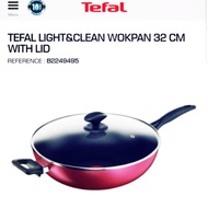 Tefal Light & Clean Wokpan 32cm With Lid