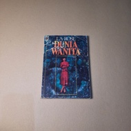 Women's World - La Rose