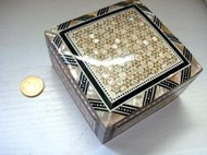非洲埃及進口 手工實木製鑲嵌珍珠100%尼羅河貝殼首飾盒 珠寶盒造型 鑲黃銅鍍膜 裝項鍊耳環戒指收納盒