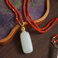 天然和田玉無事牌吊墜 冰底羊脂玉吊墜 18K 金鑲嵌 玉質細膩 平安