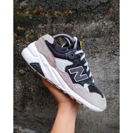 Second branded New balance Shoes UK 41.5