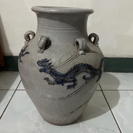 guci antik cina timbul naga