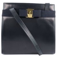 Pre-owned Salvatore Ferragamo Ferragamo Vara shoulder bag in navy calf leather with zipper. Women's.