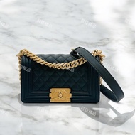 莉亞精品♡Chanel Boy20黑金 二手美包