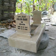 Kijingan Makam Marmer Untuk Anak