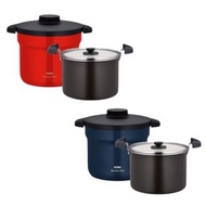 (日版)THERMOS Shuttle Chef系列，4.3公升  4~6人用   真空保溫燜燒鍋 KBJ-4502 <紅色.藍色>