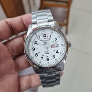 Jam Tangan Seiko Sport Hari Tanggal Aktif / Jam Seiko Gerakan Automatic Mesin Baterai / Jam seiko 5