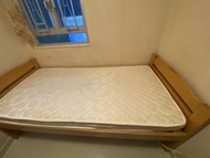 七成新實木（橡木）單人床架連海馬牌36吋x75吋床褥, 尺寸：外框長198cm 寬97cm床下底離地35.5cm(14吋)連床褥離地58cm
