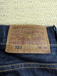 Levi's 523 深藍色直筒牛仔褲 30 34