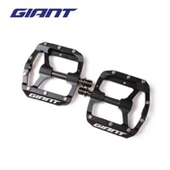 Bicycle Pedals / Pedals GIANT HILL CARBON