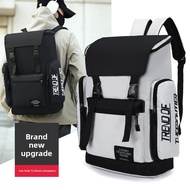 Men Outdoor Large-Capacity Backpack Hiking Waterproof Backpack