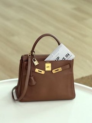 Hermes kelly28栗子色金扣