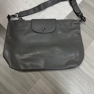 Longchamp 灰色斜背袋