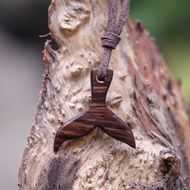 FISHTAIL WOODEN NECKLACE - EBONY WOOD