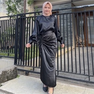 Women's DRAWN SKIRTS / PREMIUM SATIN SKIRTS / WOMEN'S FASHION / RECENT FASHION / TRENDING BOTTOM / P