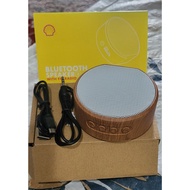 Shell Bluetooth Speaker with FM Radio