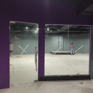 Pintu kaca tempered bekas 12 mm