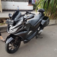 MODIFIKASI PCX GOLDWING (Hitam Glossy)