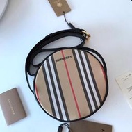 Chris精品代購 美國Outlet Burberry 巴寶莉 限量版 塗鴉條紋 圓餅包系列 經典配色