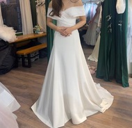 Off-Shoulder Wedding Gown 一字肩輕婚紗