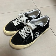 VANS SID DX BLACK 黑色 V字LOGO 刺繡 麂皮 復古 滑板鞋 VN0A4BTXUL1 #蛇年行大運