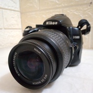 Nikon D5000 Lensa 18-55mm Kamera DSLR second