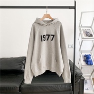 ESSENTIALS เสื้อกันหนาว Hoodie ผู้ชาย  1977 สไตล์เกาหลี  หินสบาย ๆ pullover เสื้อสเวตเตอร์คอตตอน สีข