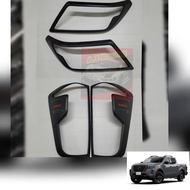 ครอบไฟดำด้านโลโก้แดง Navara NP300 Pro4x Pro2x calibre ปี2021 ตัวTop pro4x pro2x calibre ใส่ได้ np300