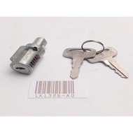 YAMAHA DT125 DT175 DT250 DT400 RX100 XT250 XV250 HANDLEBAR KEY