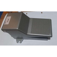 Pneumatic Foot Switch Air 4F210-08 1/ 4"