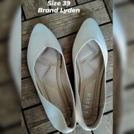 women flat shoes Lyden