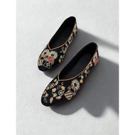 Embroidered Shoes { Without Brand } - BR096