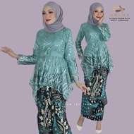 Arina(M L XL) Peplum Lace with Pario Batik