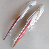 BODI BELAKANG SPIN 125 WARNA PUTIH ORIGINAL COPOTAN BODY BELAKANG SUZUKI SPIN 125