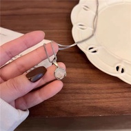 Kalung Leher Liontin Batu Moonstone Bulat Gaya Elegan