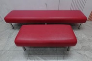桃園二手家具 推薦-紅色 一大一小 皮面 長沙發 床尾椅 皮沙發 穿鞋椅 會客沙發 長排沙發 長椅 長凳 傢俱 避風港