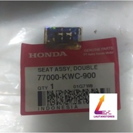 77000-KWC-900 Saddle Seat Cs1 CSone