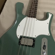 fad bass eclipse green like new (4 string)