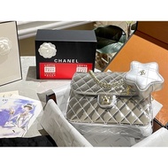 H I G Q U A L T Y Patent Leather Folding Gift Box 2 4 C Double Bag Crossbody Chain Size 3.5 * 1 8cm