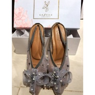 Gazelle by Debby Hardinata Bow in Grey Block Heels - size 37