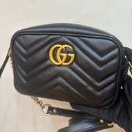 Gucci 黑金相機包 小號