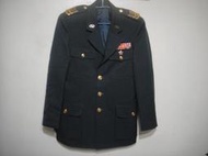 【靖】{中華民國陸軍}➠裝甲-一等士官長"冬夏兩用軍常衣”肩約:42cm胸約:45cm衣長約:74cm袖長約:60cm