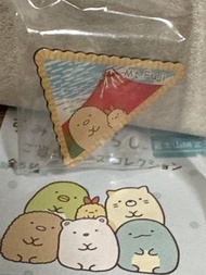 角落生物富士山限定徽章