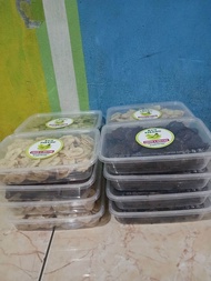 [PAKET 4 BOX] Kripik Pisang Lumer isi 4 Box KUY Pisang kemasan per box 500ml Promo Murah