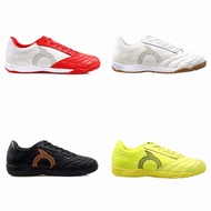 Ortuseight Forte Savage V2 In futsal shoes